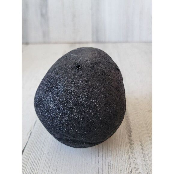 Mini black glitter skull light up prop Halloween decor - Picture 4 of 8